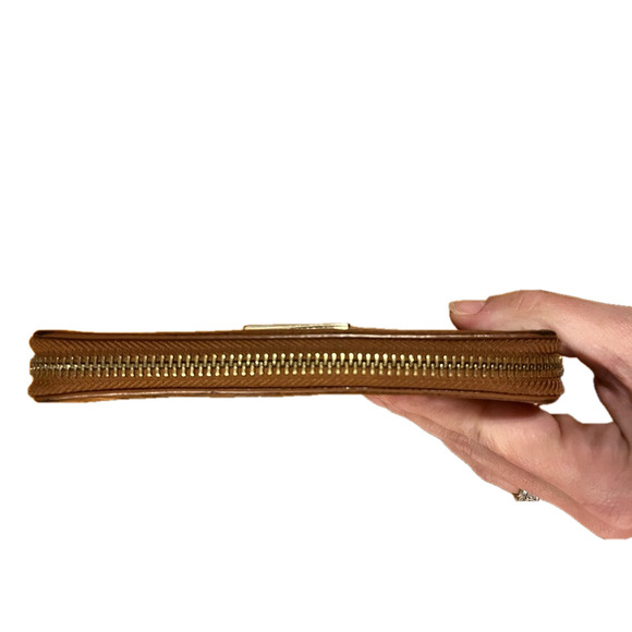 COLE HAAN wallet - Picture 3 of 7